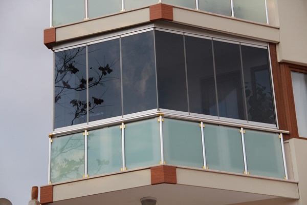 cam balkon