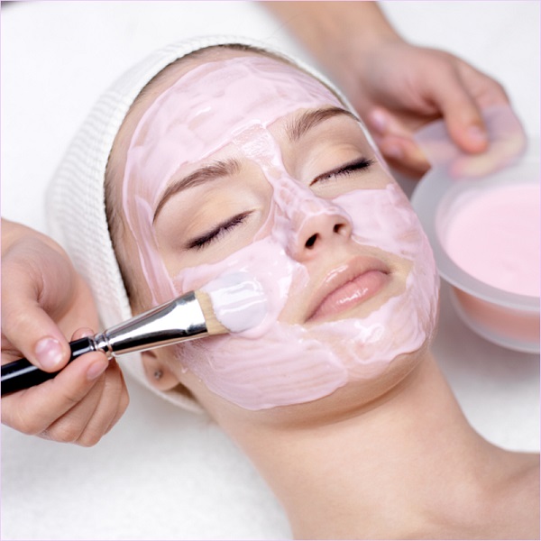 cilt lekelerine maske